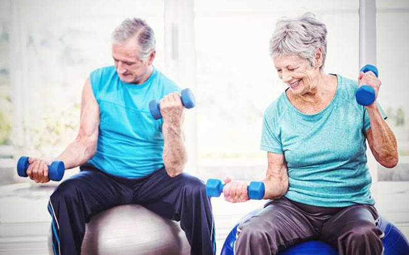 Exercises to Build Muscles for Seniors | Coachella Valley Weekly